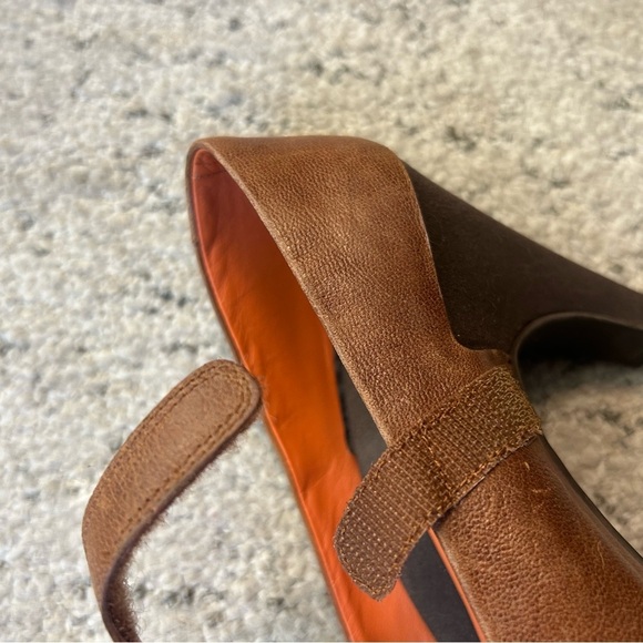 Tsubo amazing distressed leather slingback heels 7.5 very good condition - Picture 12 of 13